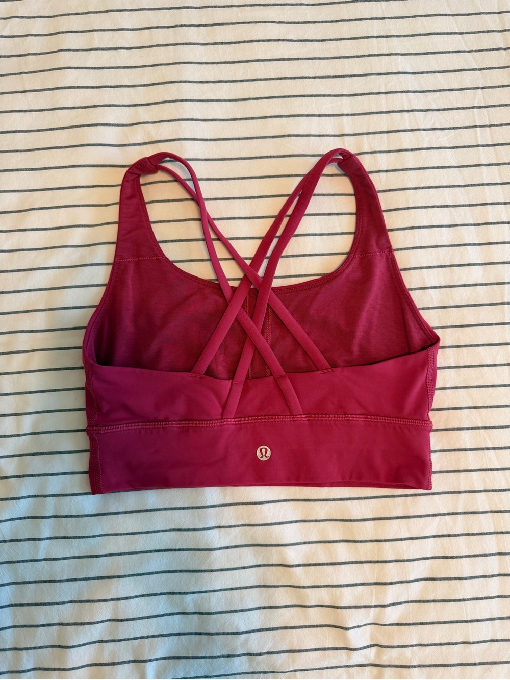 lululemon Energy Long Line Sports Bra - raspberry rave